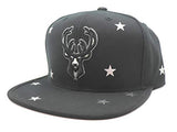 Milwaukee Bucks Mitchell & Ness Foil Star Snapback Hat