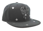Milwaukee Bucks Mitchell & Ness Foil Star Snapback Hat